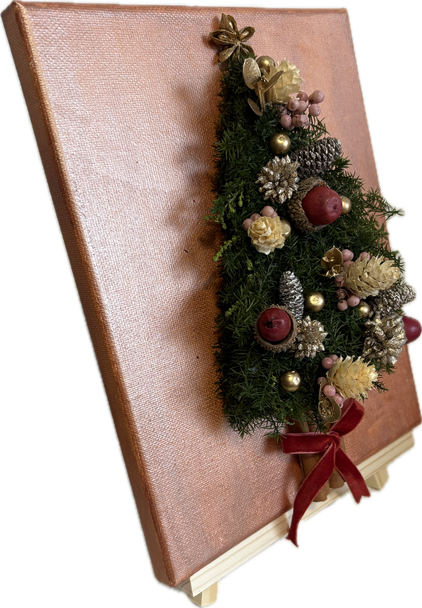 Christmas Tree 3D Floral Art with Preserved Flowers (Small Size)
