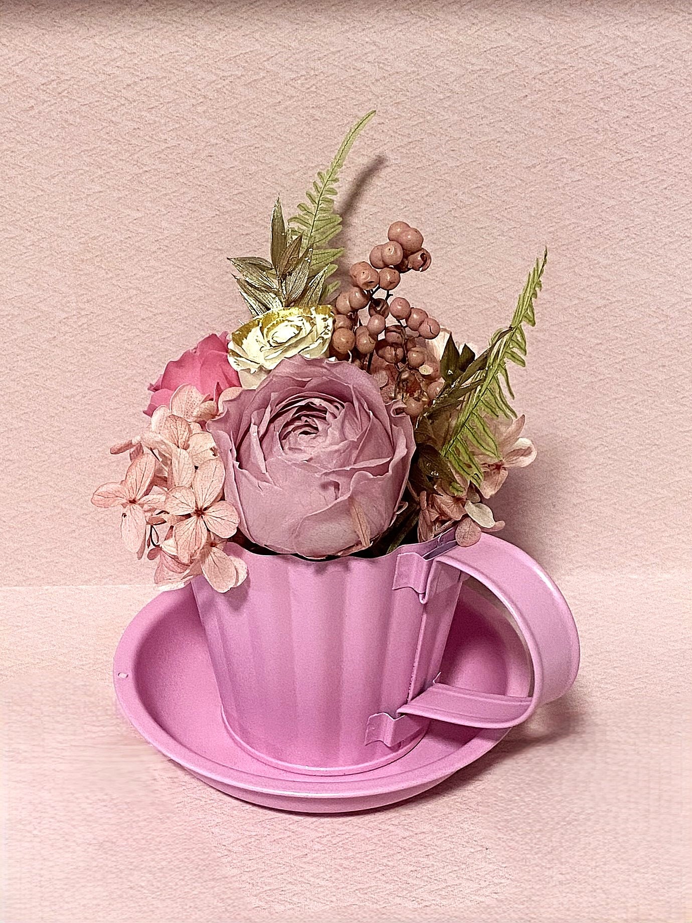 Elegant Floral Cup-Pink(with box)