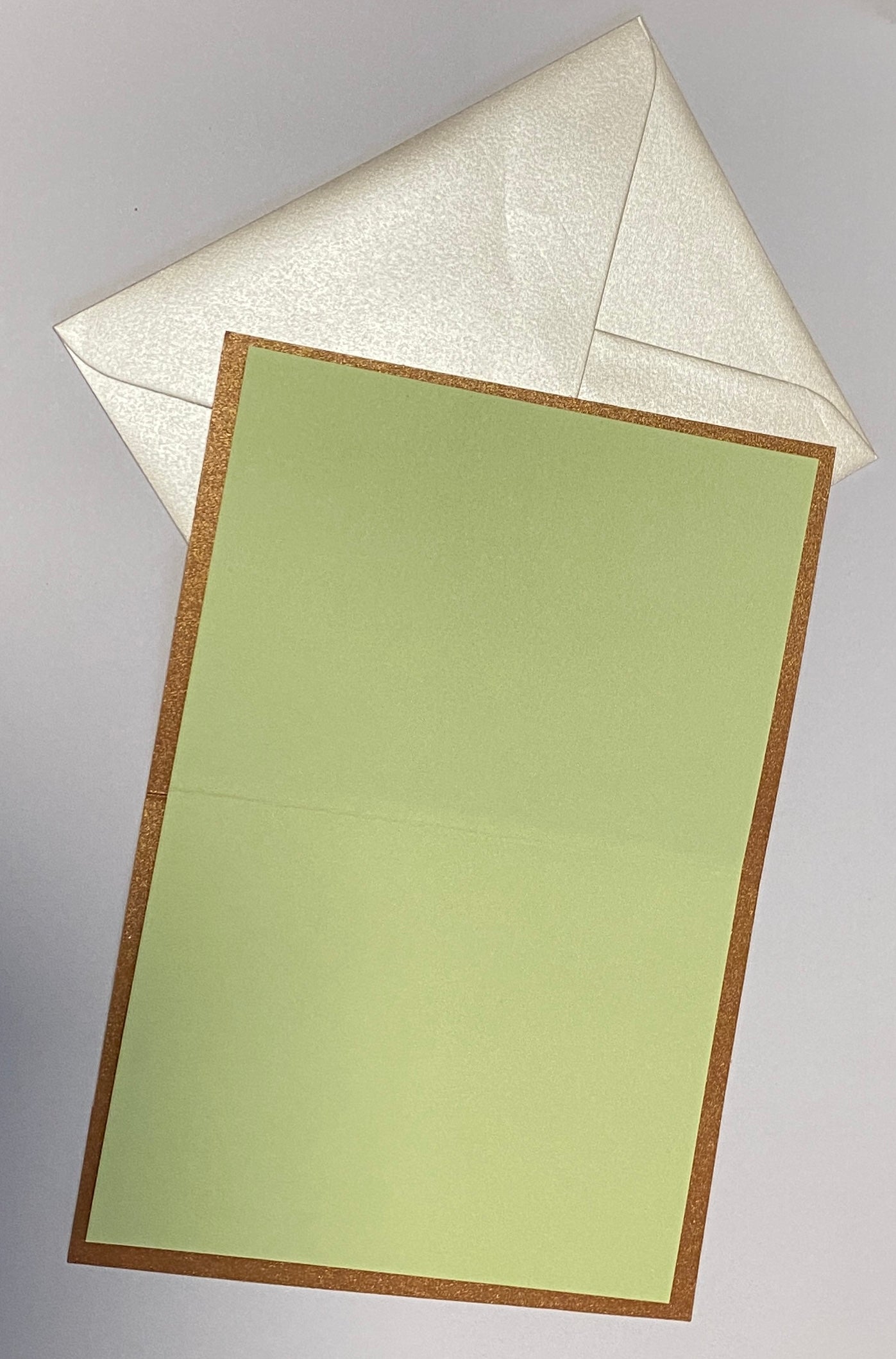 Card- Happy Birthday cage (Gold brown)