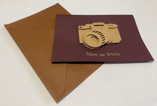 Card-Camera & follow your dream ( Red wine)